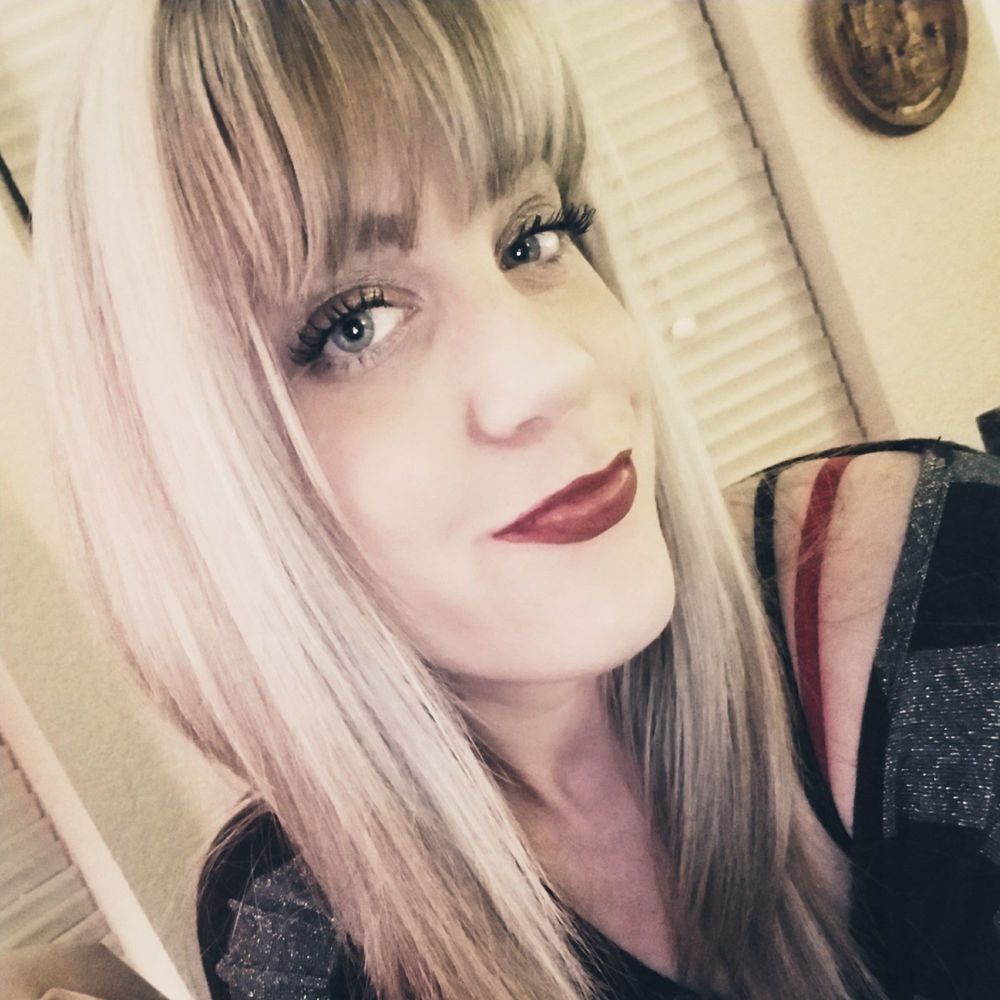Meet your Posher, Nikki